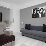 Lejlighed Elegant Muranow Ideal For Remote Work By Renters *