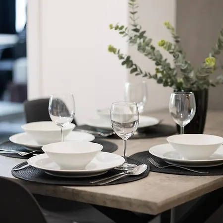 Apartment Elegant Muranow Ideal For Remote Work By Renters