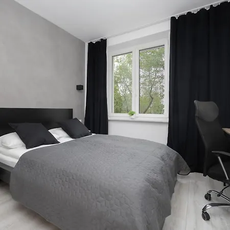 Elegant Muranow Ideal For Remote Work By Renters Апартаменты Варшава