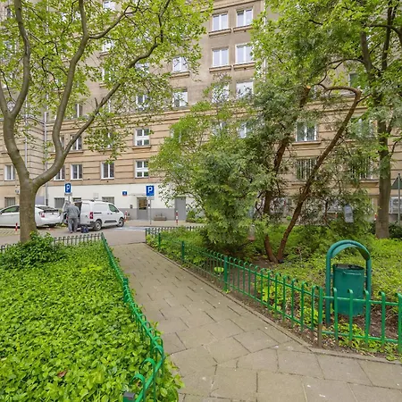 Elegant Muranow Ideal For Remote Work By Renters