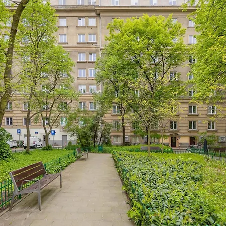 Elegant Muranow Ideal For Remote Work By Renters