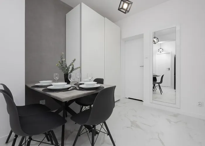 Elegant Muranow Ideal For Remote Work By Renters Apartament *