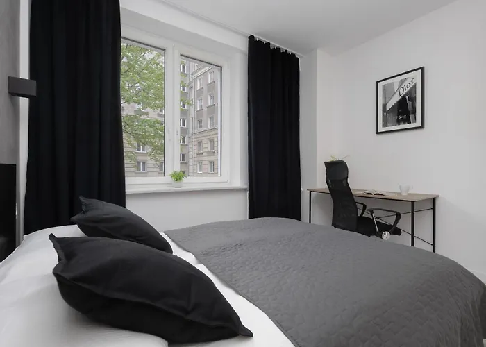 Elegant Muranow Ideal For Remote Work By Renters Apartament Warszawa